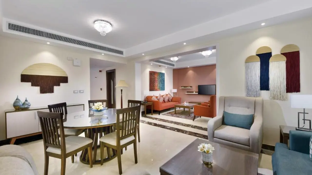 الفندق توليب الجلالة ماجستيك - العين السخنة